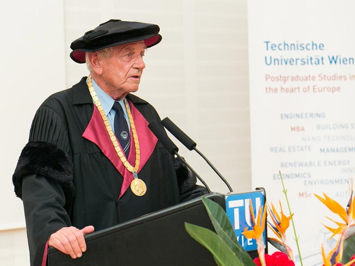 World-famous Austrian scientist at BHOS